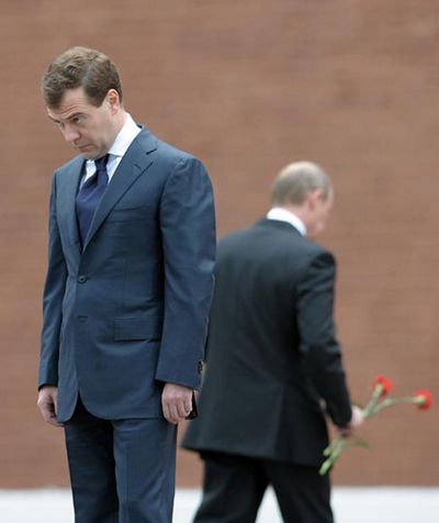 Медведев как зияющая брешь в Путинской крепости