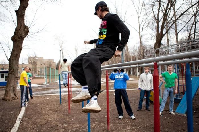 Движение Ghetto workout - уличные качки (29 фото) Движение Ghetto workout - уличные качки (29 фото)