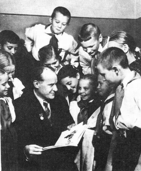 Юбилей классика экстремистской литературы Юбилей классика экстремистской литературы