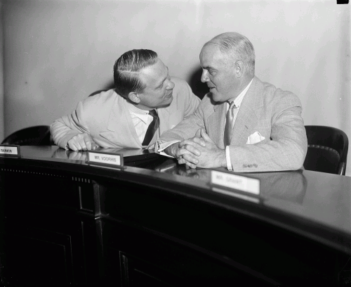 Председатель Комиссии по расследованию антиамериканской деятельности Мартин Дайс и представитель штата Нью-Джерси Джон Томас, 1939