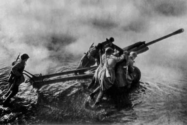 Василий Петров – единственный в мире офицер, воевавший без обеих рук Василий Петров – единственный в мире офицер, воевавший без обеих рук