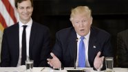 Трамп защищает себя «серыми кардиналами»