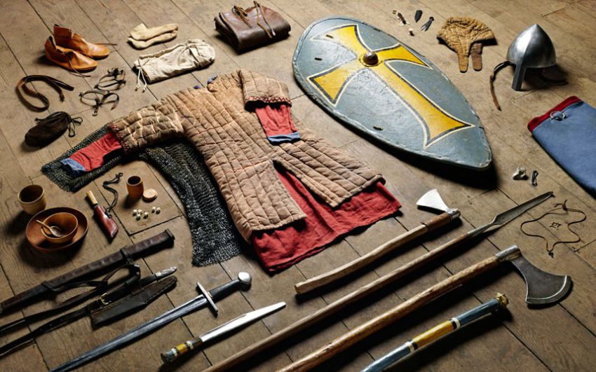 Ammunition and clothing British soldier warrior, ammunition