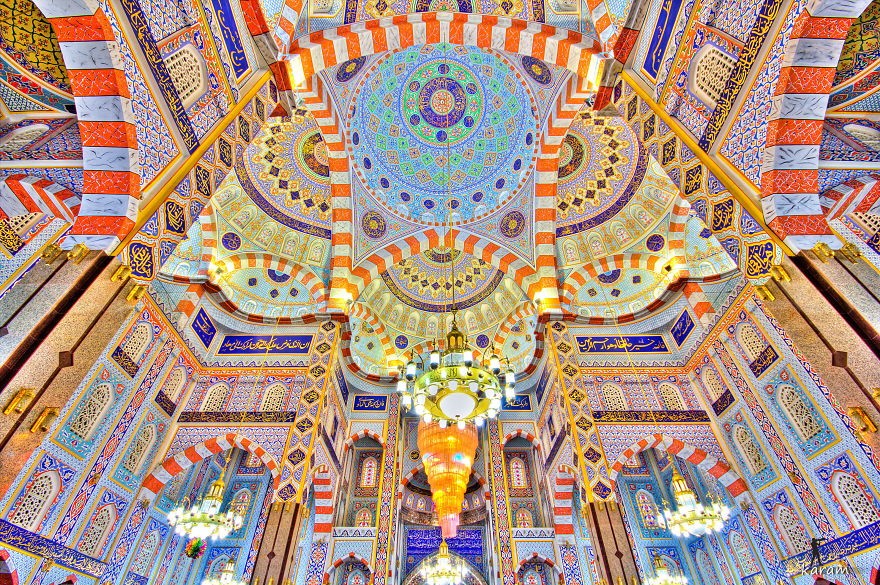 MosqueCeilings09 Чарующие и гипнотизирующие своды мечетей