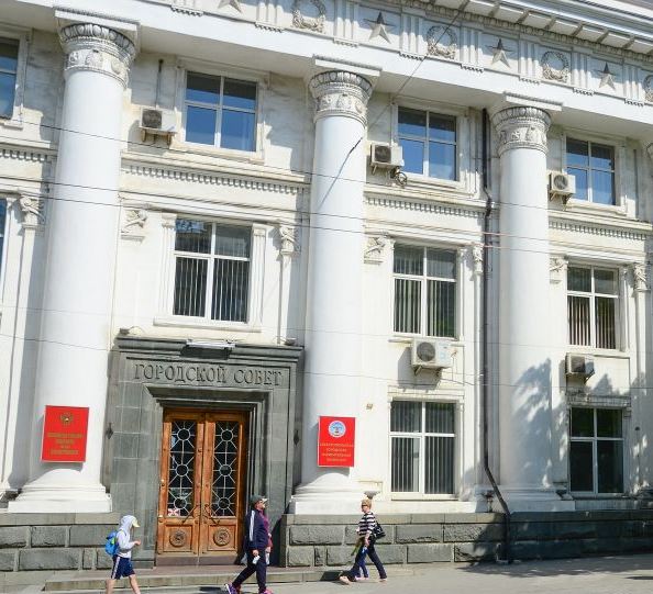 В Севастополе введут штрафы за продажу бестабачной никотиносодержащей продукции несовершеннолетним