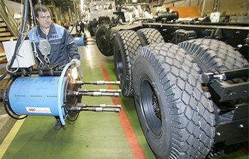 «Нефтяные деньги» сыграли трагическую роль для белорусской промышленности «Нефтяные деньги» сыграли трагическую роль для белорусской промышленности