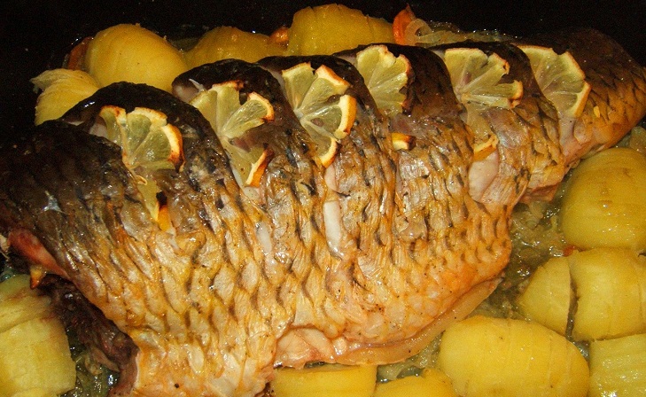 Карп в духовке. Даст фору любому мясному блюду Карп в духовке. Даст фору любому мясному блюду