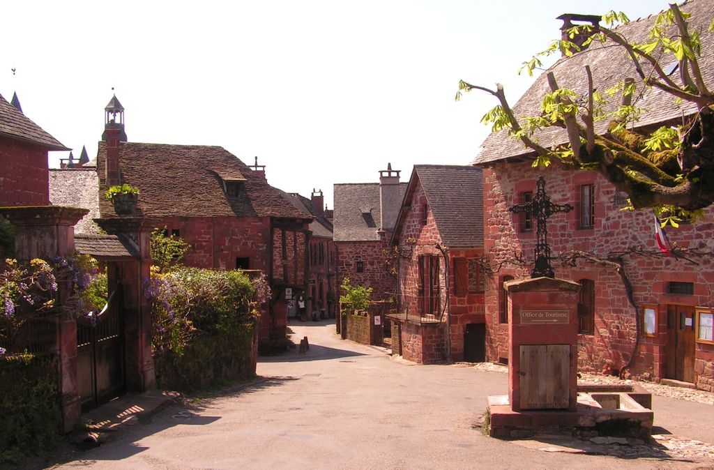   -- (Collonges-la-Rouge)
