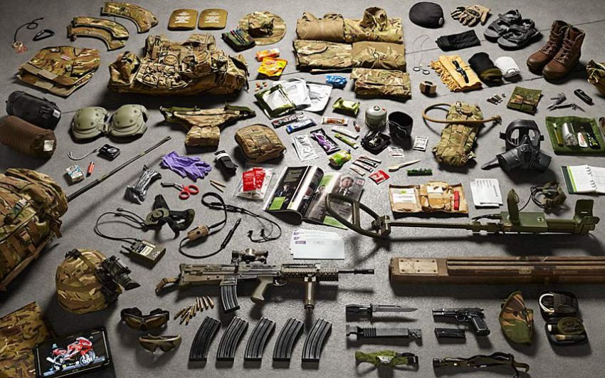 Ammunition and clothing British soldier warrior, ammunition