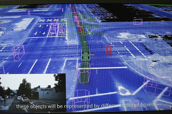 Монитор беспилотного автомобиля Google, 13 мая 2014 года. Фото: Stephen Lam / Reuters
