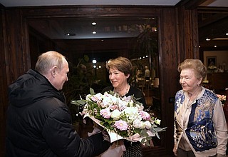 Владимир Путин поздравил Татьяну Юмашеву с Днем рождения.