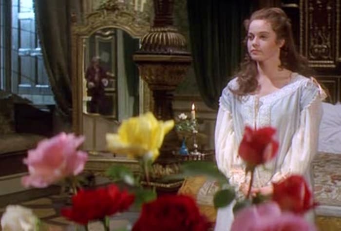 Кадр из мюзикла *Туфелька и роза*, 1976 | Фото: kino-teatr.ru Кадр из мюзикла *Туфелька и роза*, 1976 | Фото: kino-teatr.ru