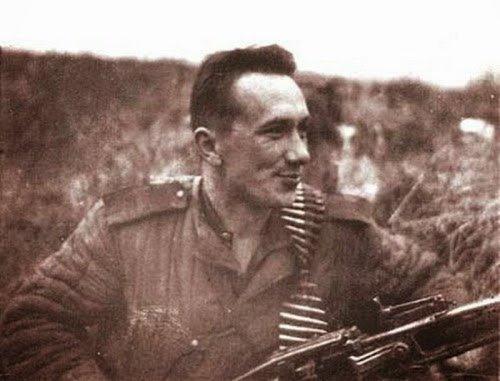 Актер Алексей Смирнов: сколько врагов он уничтожил на Великой Отечественной Актер Алексей Смирнов: сколько врагов он уничтожил на Великой Отечественной