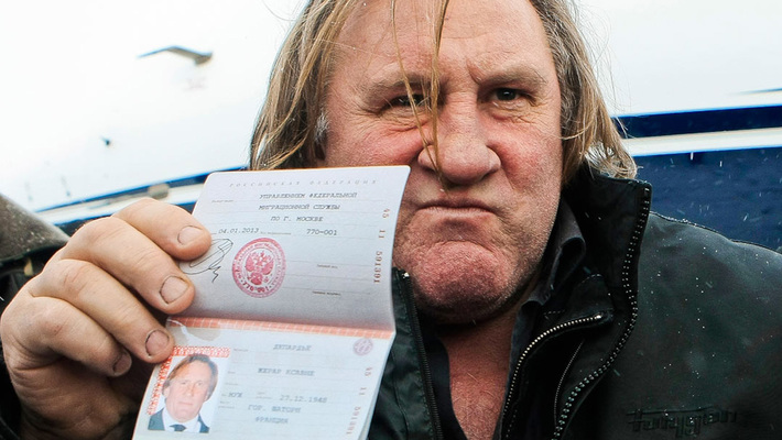 Жерар Депардье продал квартиры в России и вернулся в Европу Жерар Депардье продал квартиры в России и вернулся в Европу