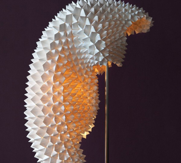 origami-inspired-design-lightings2-dragontail-by-luisa-robinson3.jpg