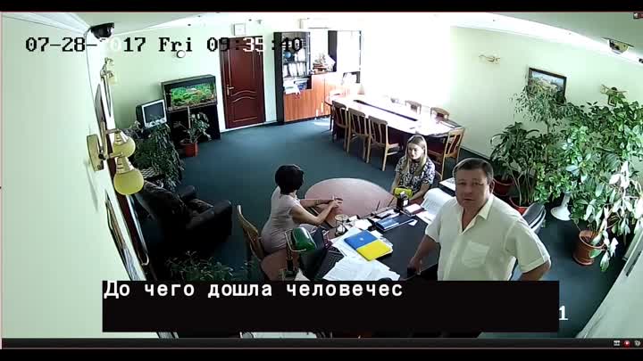 Шо!? Опять власть меняется? Оксана тащи партбилет и портрет Сталина!!! Шо!? Опять власть меняется? Оксана тащи партбилет и портрет Сталина!!!
