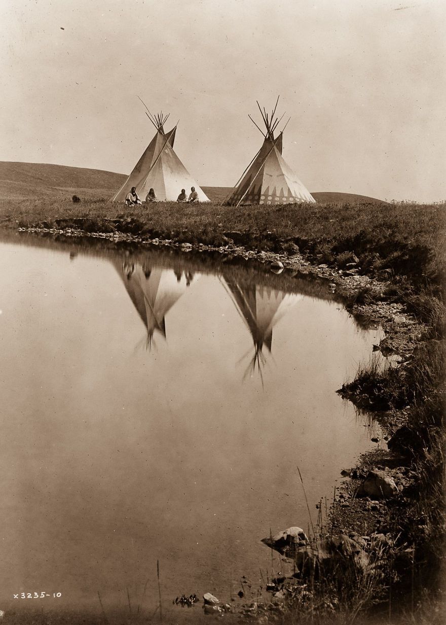 Редкие фотографии 1900-х годов показывают, как жили индейцы еще 100 лет назад