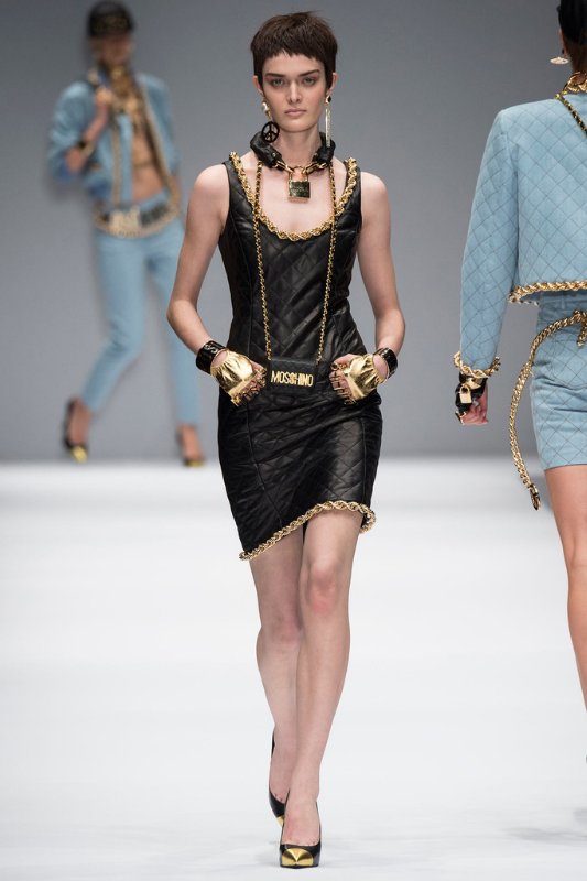 Неделя моды в Нью Йорке: Moschino осень-зима 2014/2015 Неделя моды в Нью Йорке: Moschino осень-зима 2014/2015