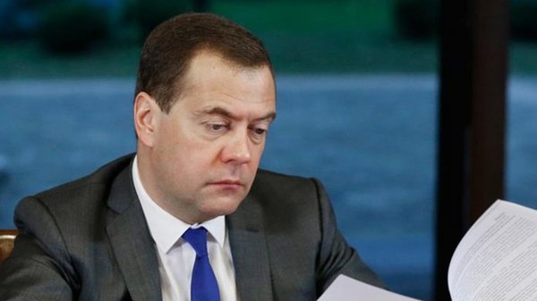 «Стране нужны перемены». Почему Медведева скоро могут уволить с поста премьер-министра России