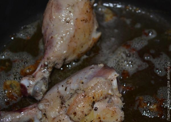 Курица с грушами в луково-медовом соусе
