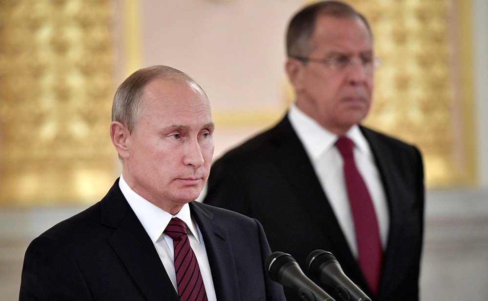 Смех Путина заставил британцев поиздеваться над «идиотом Трампом» Смех Путина заставил британцев поиздеваться над «идиотом Трампом»