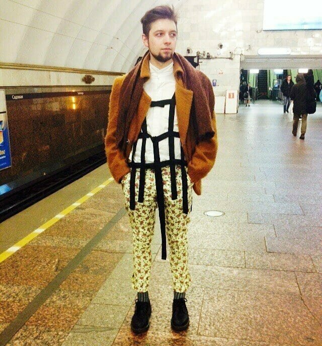 Не метро, а подиум Пассажиры метро слишком модные для этой планеты
(20 фото)