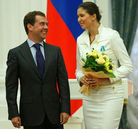 Медведев и Женщины женщины, медведев, приколы