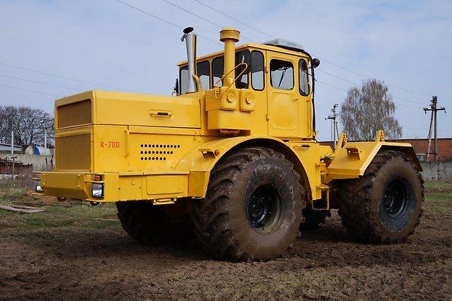 В Сосновском районе мужчина украл с бывшей работы трактор
