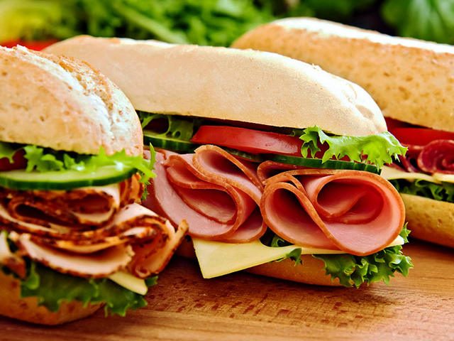 10 продуктов, которые категорически нельзя есть мужчинам 10 продуктов, которые категорически нельзя есть мужчинам