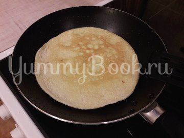 Лёгкий суп с куриными фрикадельками и яичной "лапшой"