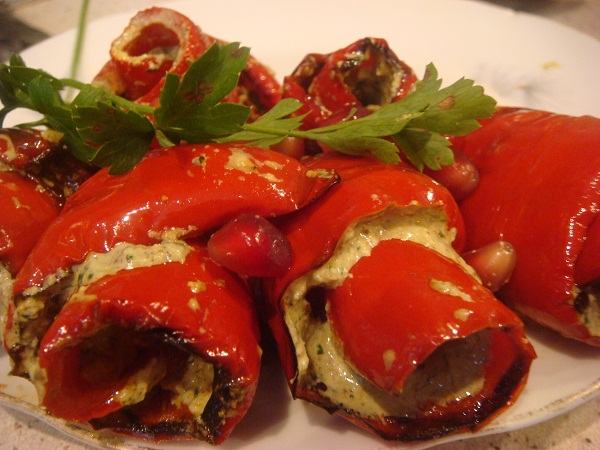 Сочные перцы по-армянски Сочные перцы по-армянски