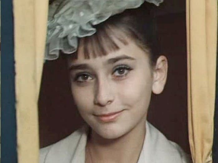 Ия Нинидзе в фильме *Небесные ласточки*, 1976 | Фото: kino-teatr.ru Ия Нинидзе в фильме *Небесные ласточки*, 1976 | Фото: kino-teatr.ru