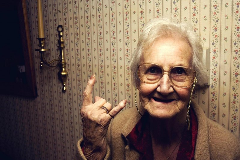 В 70 лет все только начинается В 70 лет все только начинается возраст, новые свершения, позитив, смех, старость. бабульки, юмор