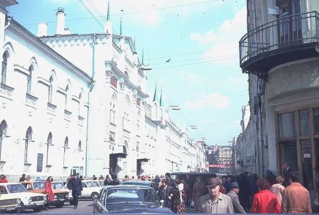 Москва в преддверии 1 мая 1982 года. Москва в преддверии 1 мая 1982 года.