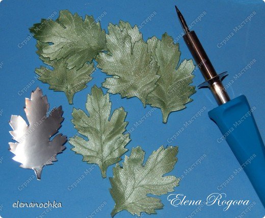Мастер-класс Флористика искусственная Моделирование конструирование Хризантема из атласных лент МК Ленты Проволока фото 16