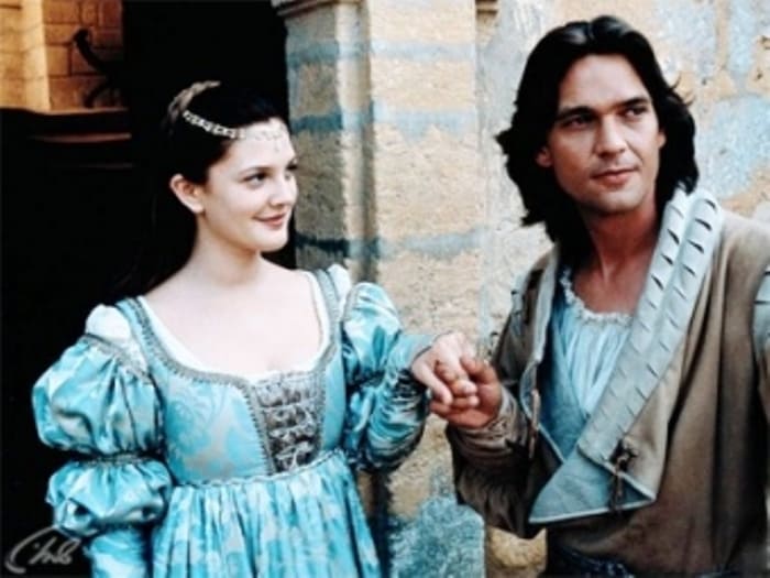 Дрю Бэрримор в роли Золушки, 1998 | Фото: tele.ru Дрю Бэрримор в роли Золушки, 1998 | Фото: tele.ru
