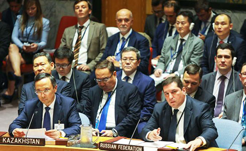 представители Российской Федерации и Казахстана на заседании Совета Безопасности в Организации Объединенных Наций. (Фото: Zuma / ТАСС) Союзники: Казахстан, испугавшись санкций, предпочел Москве Лондон