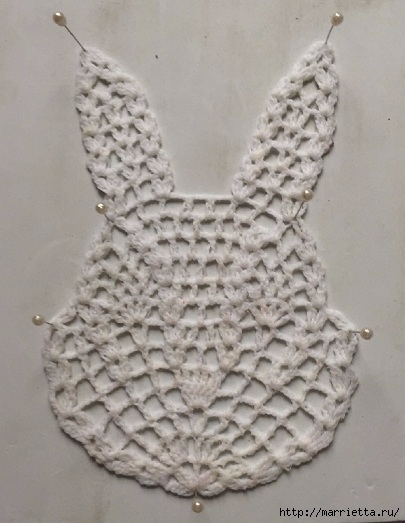 Вяжем крючком аппликацию. Заяц и кролики (7) (405x523, 126Kb)