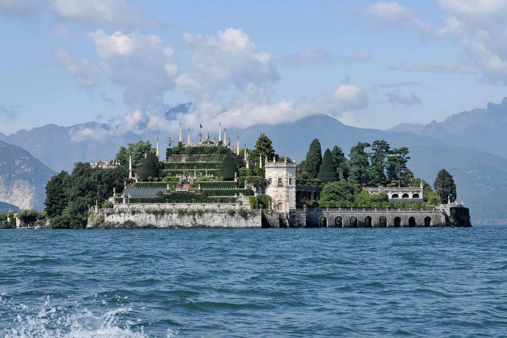 http://www.mirkrasiv.ru/images/articles/italy/isola-bella-002.jpg