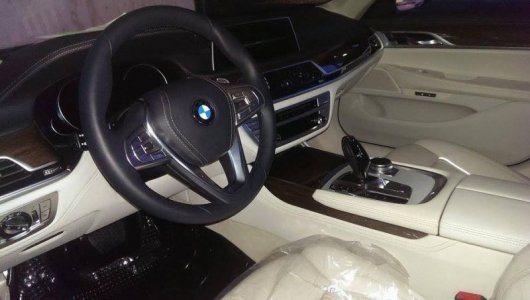 2016 BMW 7-Series: Утечка фотографий