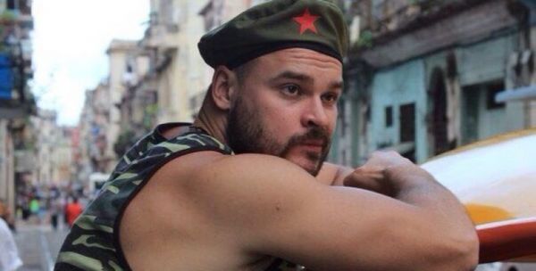 Максим Марцинкевич может выйти из тюрьмы совсем скоро. Что стало с Тесаком и как он перестал быть неонацистом Максим Марцинкевич может выйти из тюрьмы совсем скоро. Что стало с Тесаком и как он перестал быть неонацистом