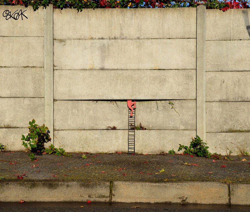 Уличное искусство, играющее с окружающей средой