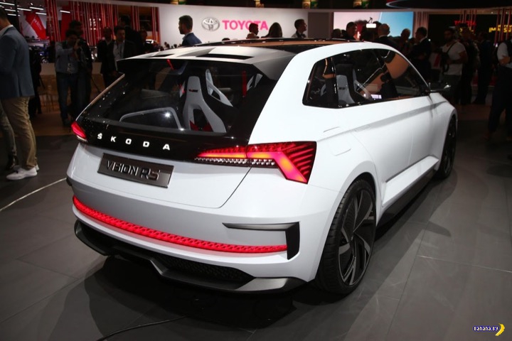 Самые крутые автомобили с Парижского Автосалона 2018 Самые крутые автомобили с Парижского Автосалона 2018