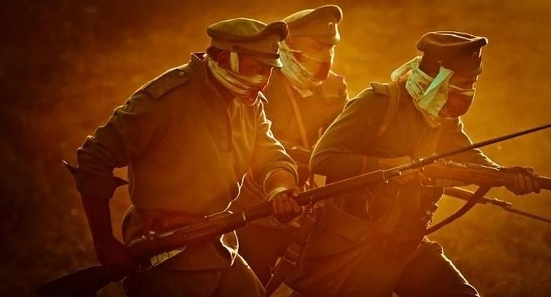 Откуда появилась фраза "Русские не сдаются" Откуда появилась фраза "Русские не сдаются"