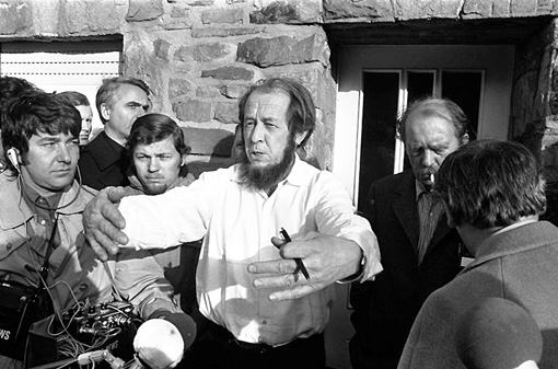 Анатолий Вассерман: «На совести Сталина нет репрессий!» Анатолий Вассерман: «На совести Сталина нет репрессий!»