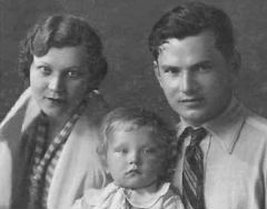 К 110-летию со дня рождения Клавдии Шульженко К 110-летию со дня рождения Клавдии Шульженко