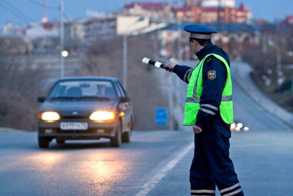 В Крыму выписывают штрафы за украинские номера автомобилей