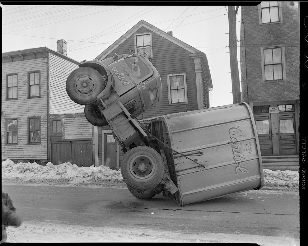 Фото подборка аварий на дорогах Америки в 1930—1950 годах