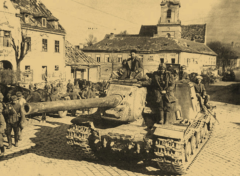 ИСУ-152 после войны ИСУ-152 после войны МАШИНОСТРОЕНИЕ, война, история, ссср, танки, факты