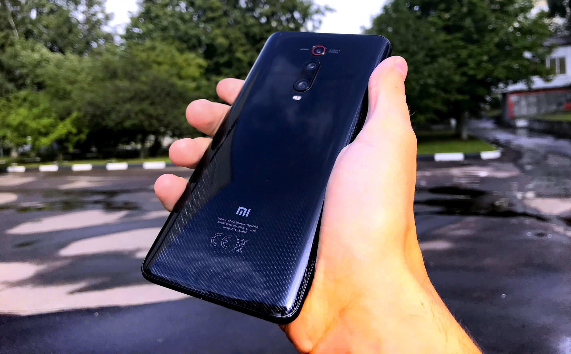 Продам Xiaomi Mi 9